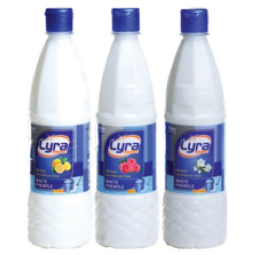 Lyra White Phenyl 700ml
